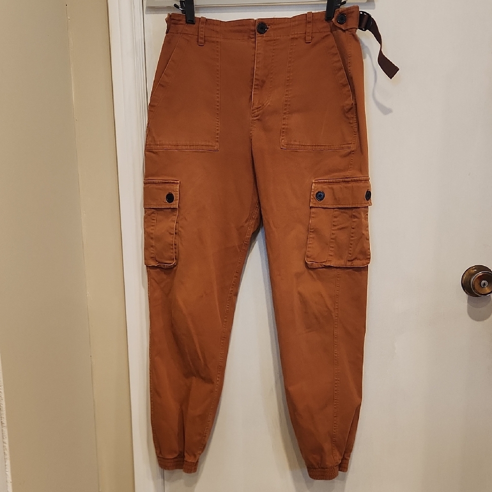 Wondery Isabel Pants